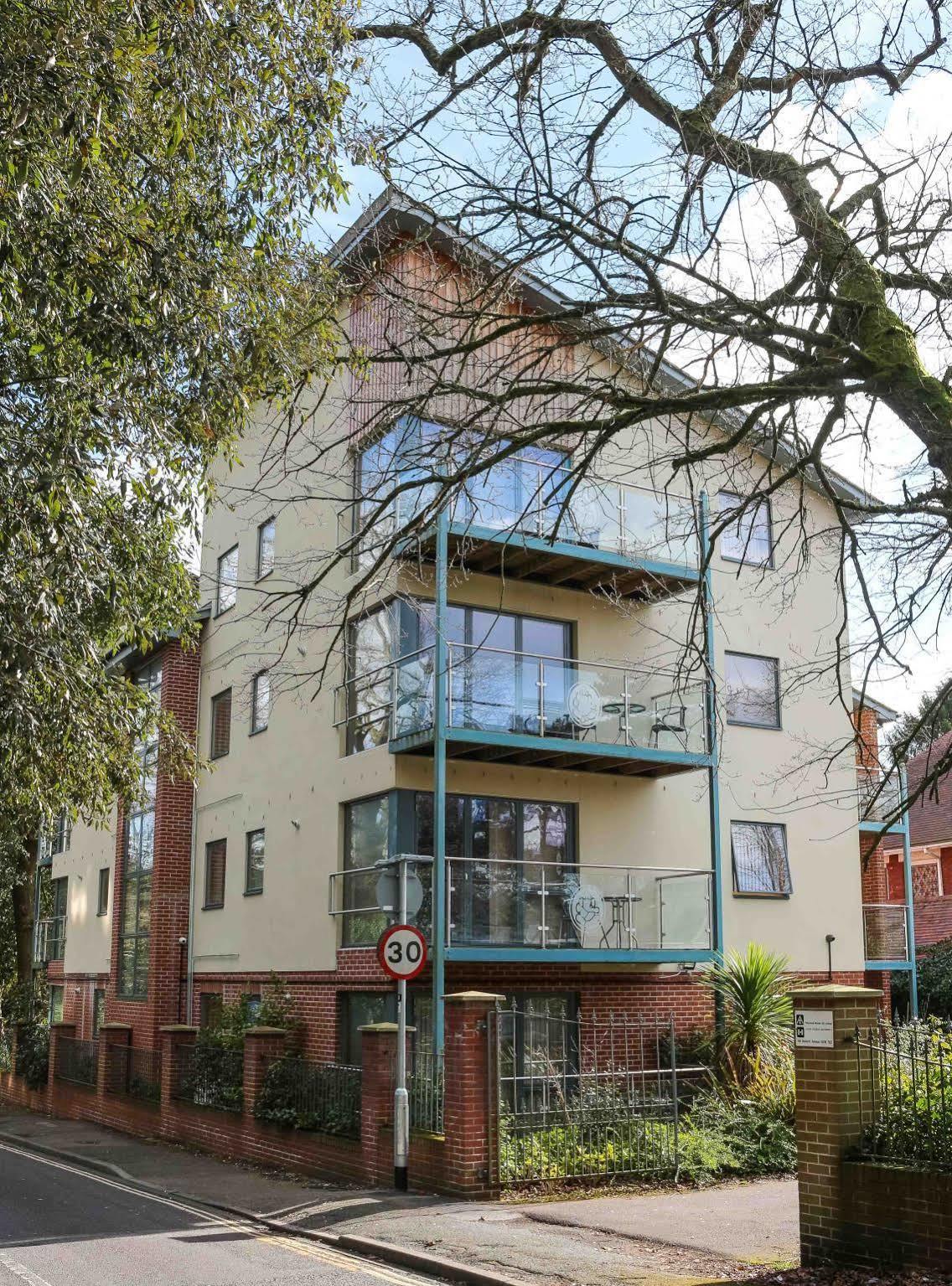 Southampton Serviced Apartments Exterior photo