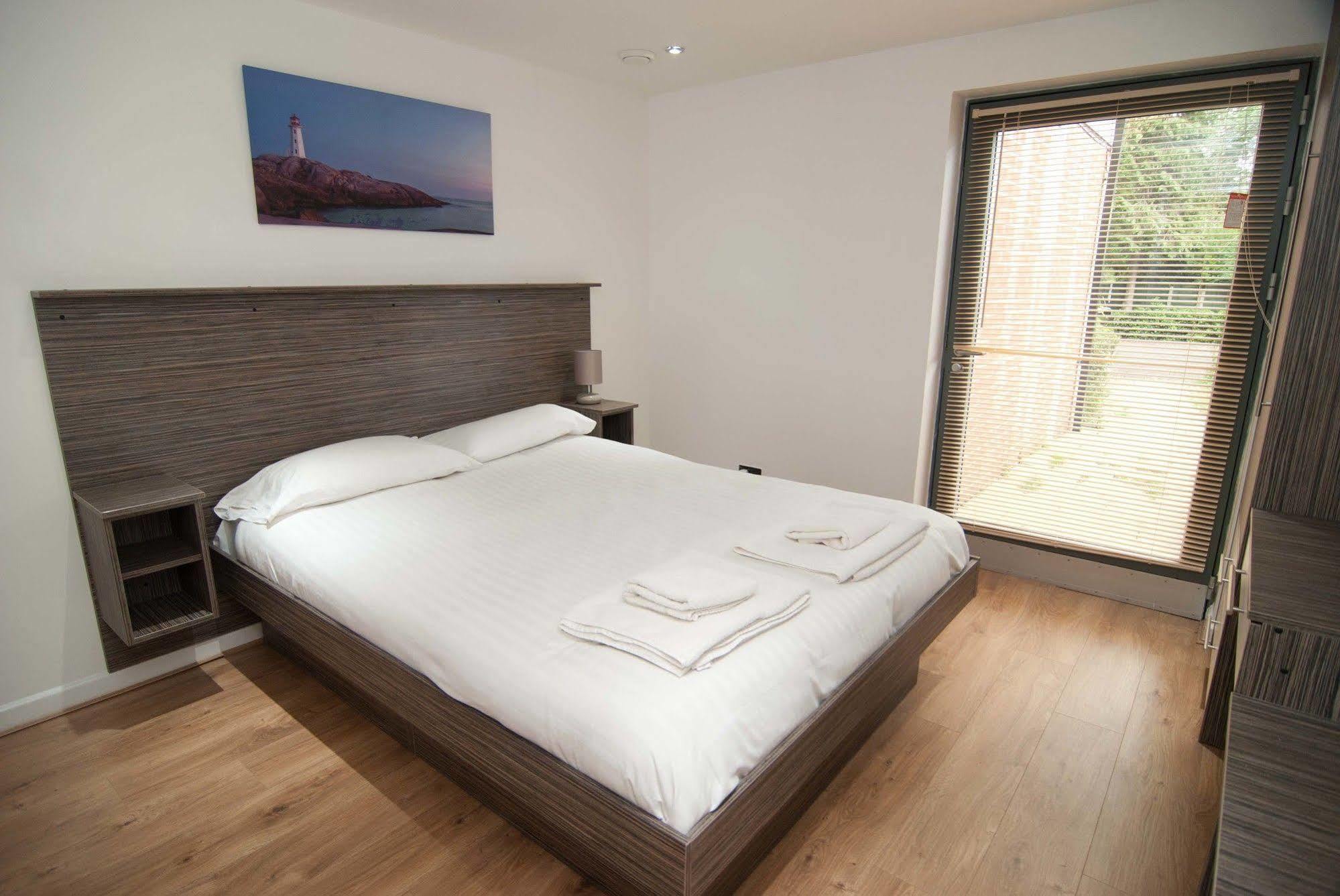 Southampton Serviced Apartments Exterior photo