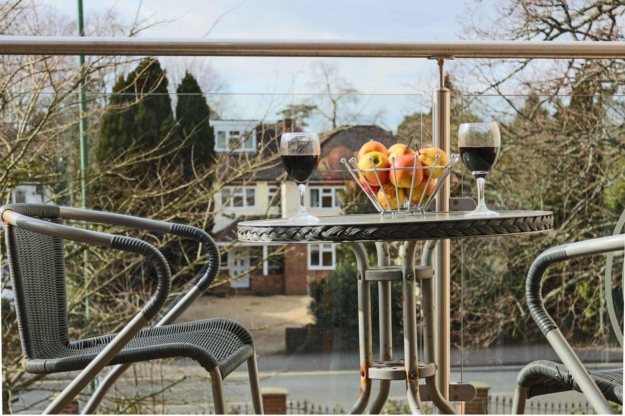 Southampton Serviced Apartments Exterior photo