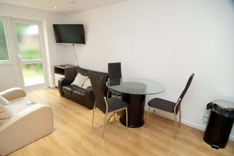 Southampton Serviced Apartments Exterior photo
